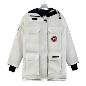 Canada Goose “Expedition” series white down jacket